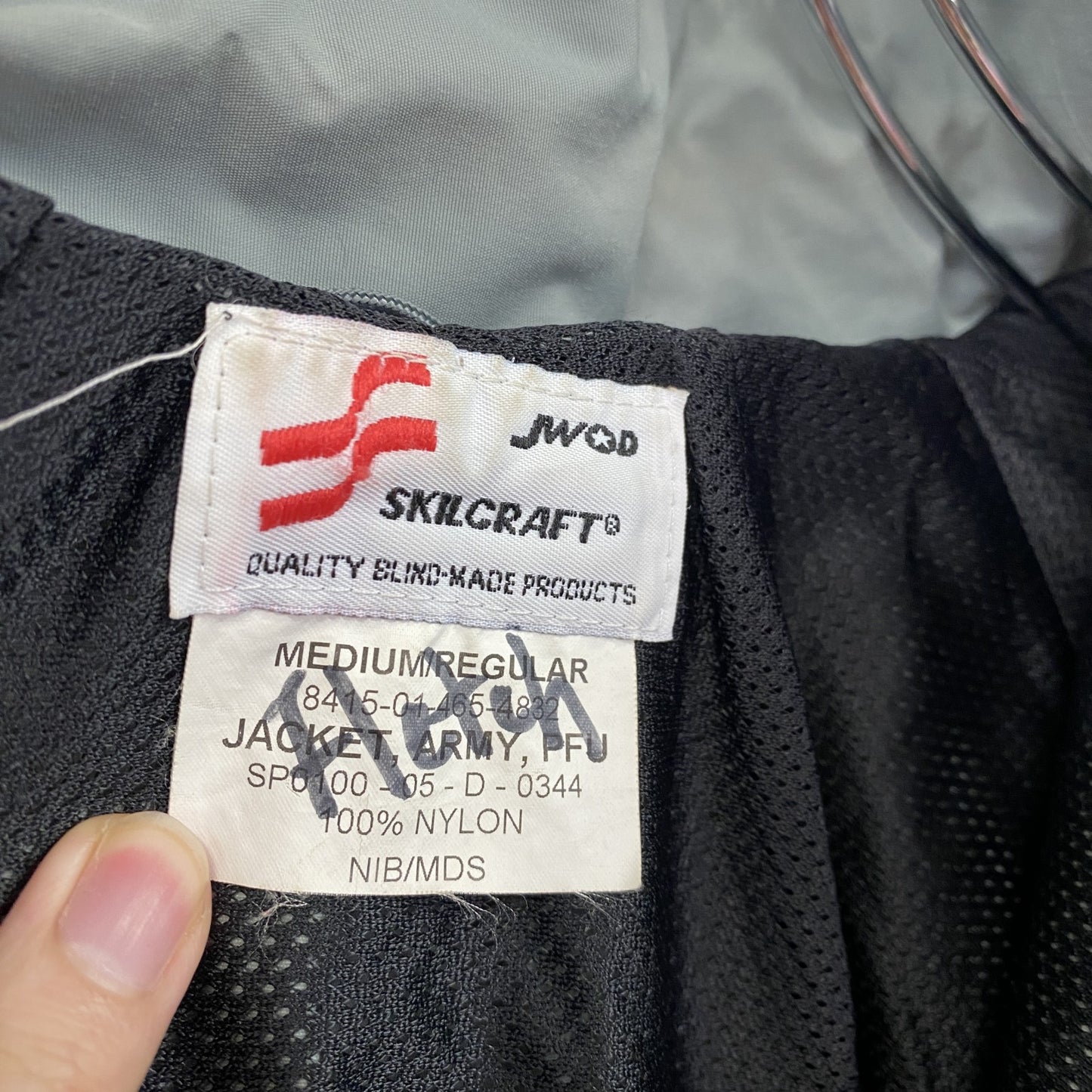 00s 米軍 U.S.ARMY トレーニングジャケット ナイロンジャケット ヴィンテージ グレー Mサイズ