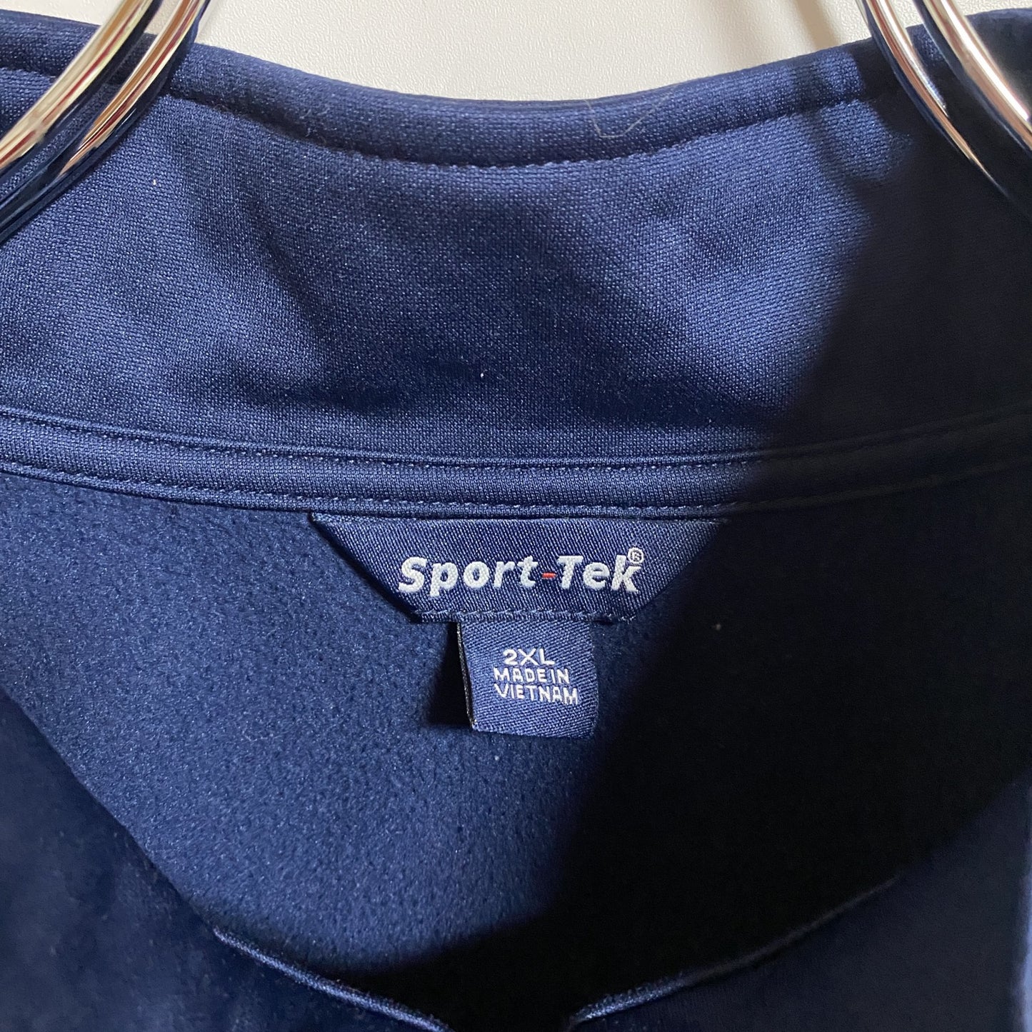 古着 used 長袖企業トラックジャケット ジャージ ワンポイント刺繍 ネイビー ビッグシルエット 秋冬服 2XLサイズ