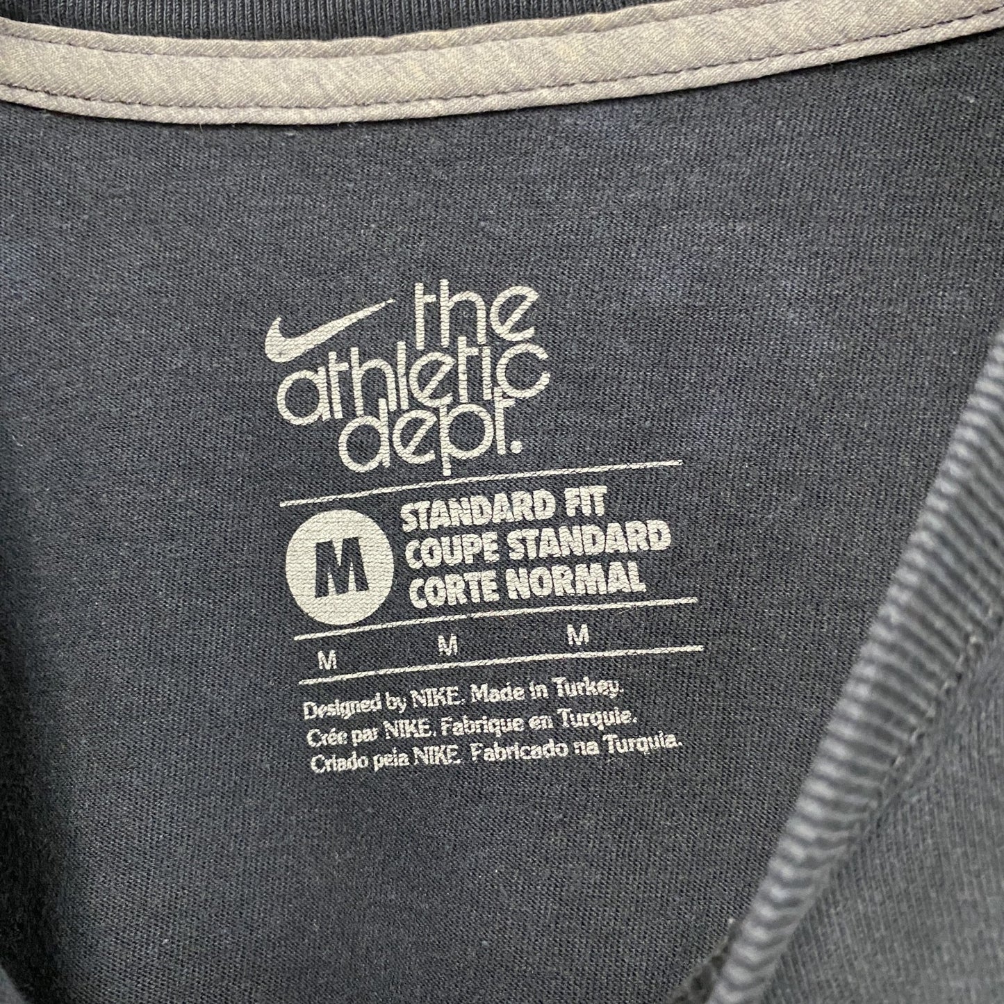 NIKE ナイキ The Athletic Dept 半袖プリントTシャツ 黒 ブラック Mサイズ