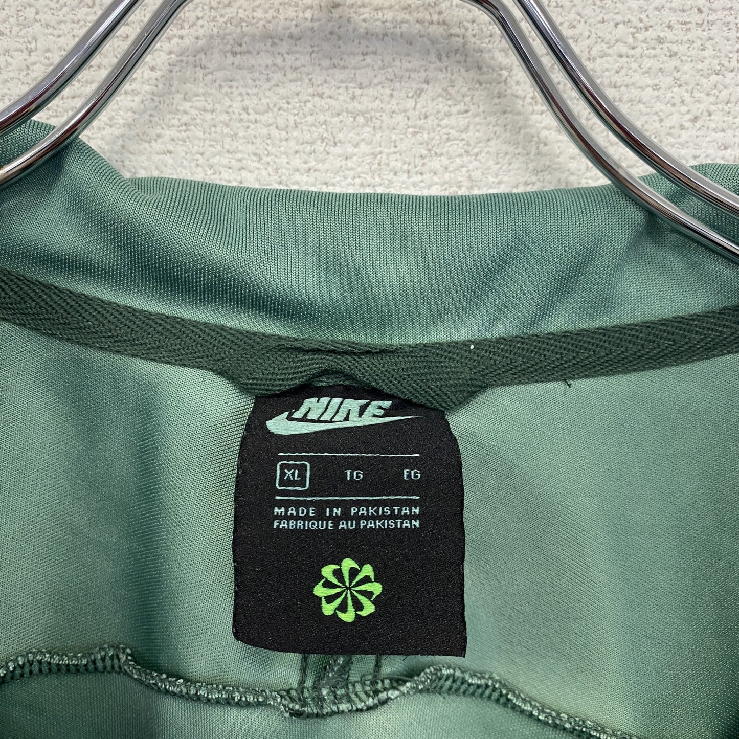 NIKE ナイキ トラックジャケット/ジャージ 緑 グリーン XLサイズ