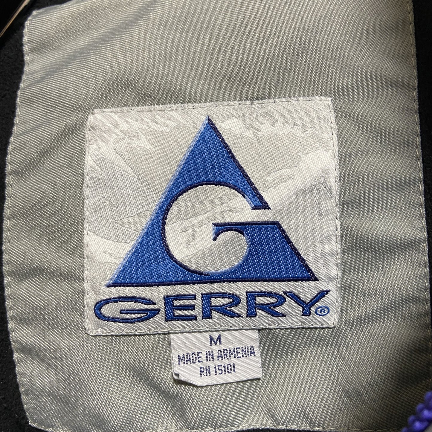 古着 used GERRY ジェリー 長袖ロゴ刺繍マウンテンパーカー アウター ナイロンジャケット 青 ブルー グレー Mサイズ