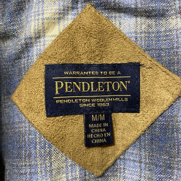 古着 used PENDLETON ペンドルトン 長袖ジップアップフリース ボアブルゾン 胸ポケット付き 白 秋冬服 Mサイズ