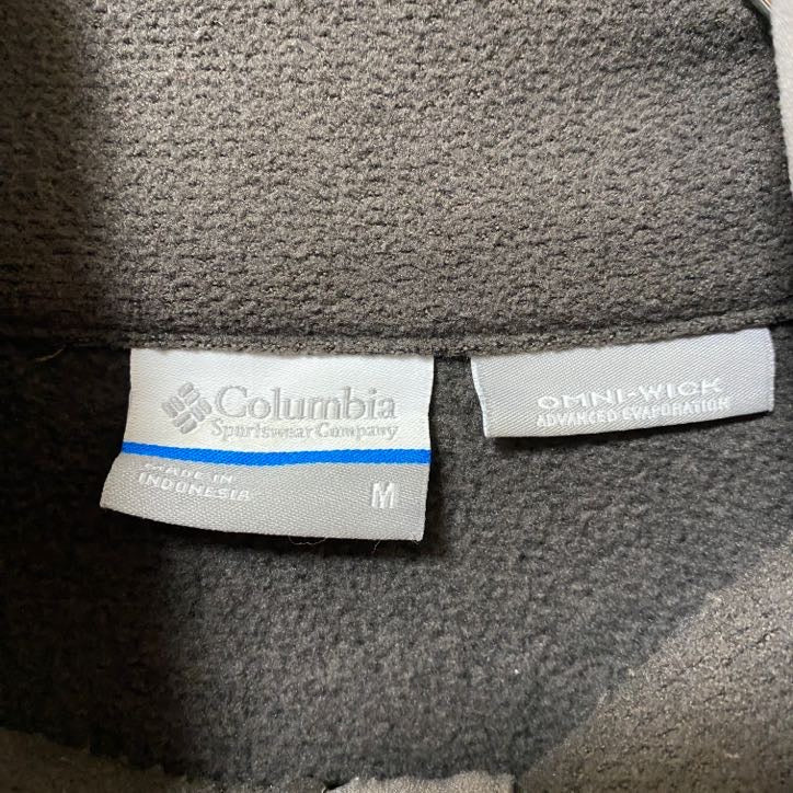 古着 used Columbia コロンビア 長袖フリースジャケット ハーフジップ ブルゾン ワンポイント刺繍 Mサイズ