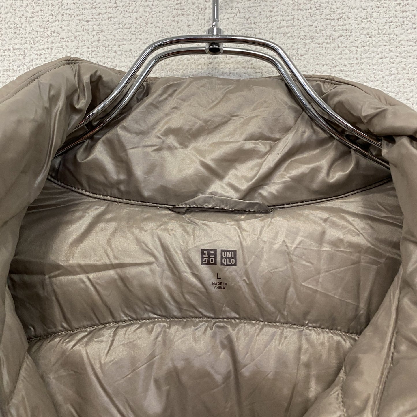 UNIQLO ユニクロ ウルトラライトダウンジャケット ダウン90% ベージュ Lサイズ