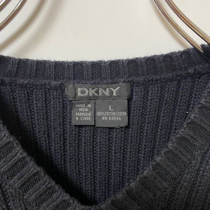 古着 used DKNY ディーケーエヌワイ 長袖Vネックニット セーター 黒 ブラック 無地 秋冬服 Lサイズ