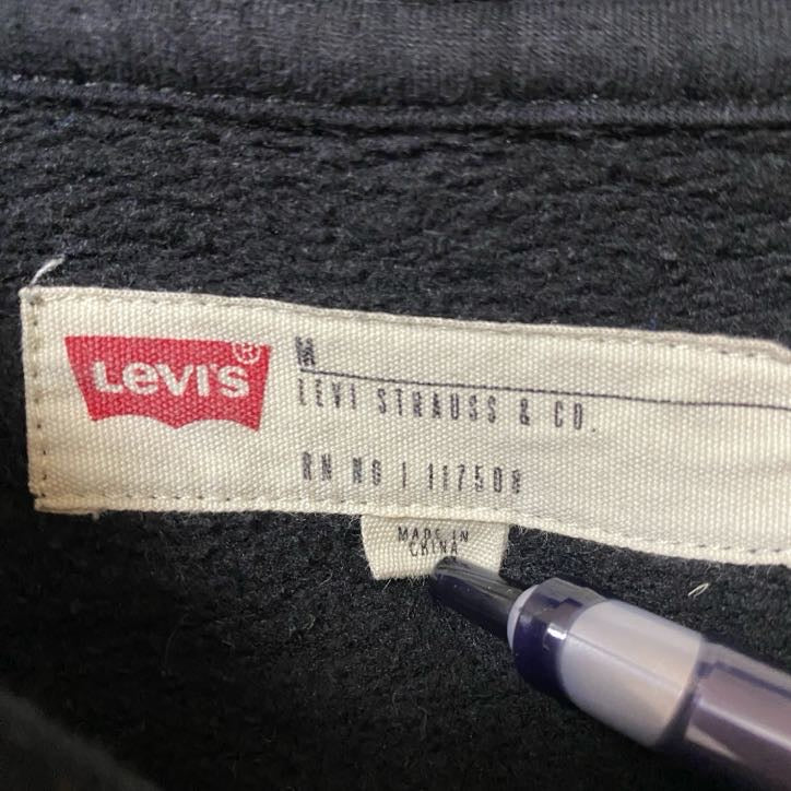 古着 used LEVI'S リーバイス 長袖プリントプルオーバーパーカー フーディー レトロデザイン ブラック Mサイズ