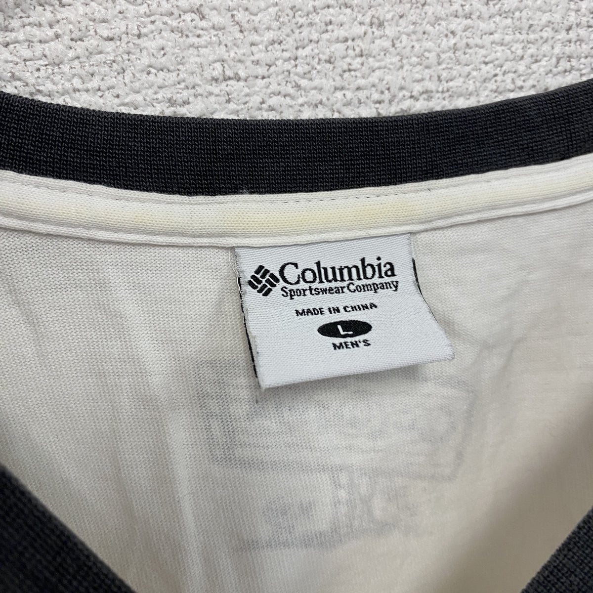Columbia　コロンビア　長袖Tシャツ/ロンT　ラグラン　白　ホワイト　　黒　ブラック　Lサイズ　古着