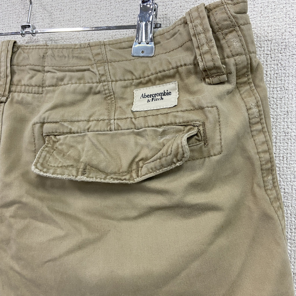 Abercrombie & Fitch　アバクロンビーアンドフィッチ　ハーフパンツ/ショートパンツ　ボタンフライ　ベージュ　W32サイズ　古着