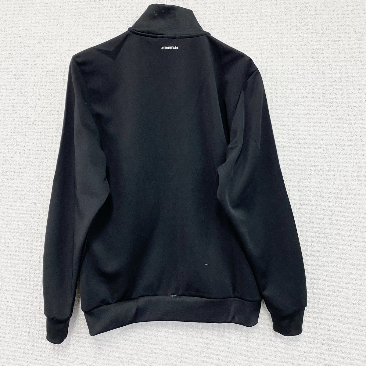 adidas　アディダス　トラックジャケット/ジャージ　黒　ブラック　Mサイズ　古着