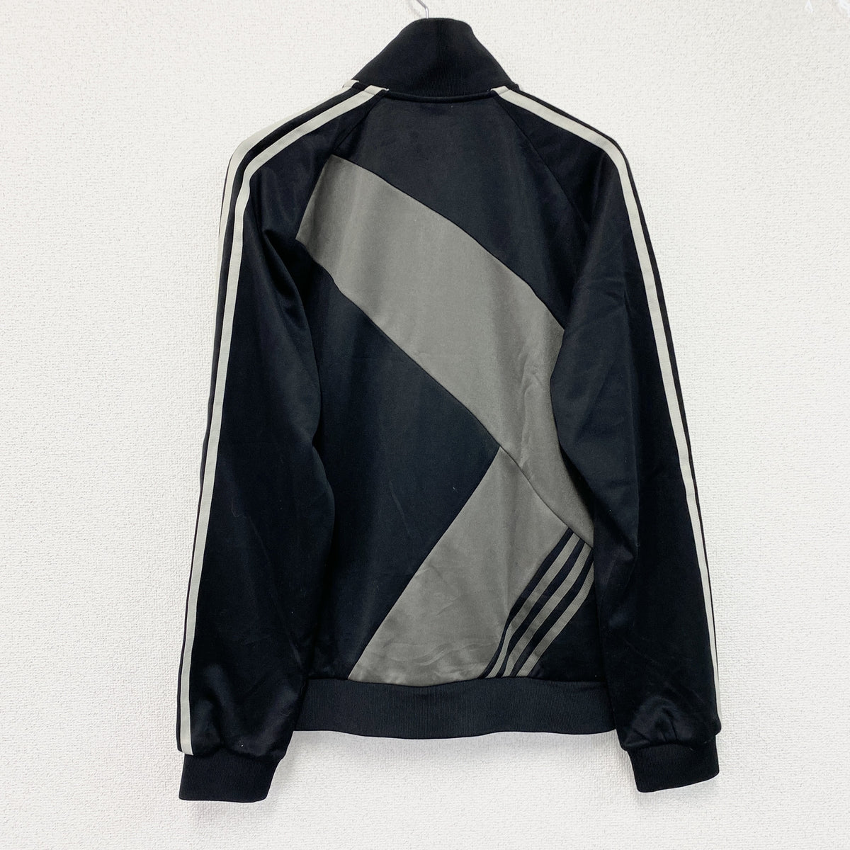 adidas　アディダス　トラックジャケット/ジャージ　黒　ブラック　グレー　XOサイズ　古着