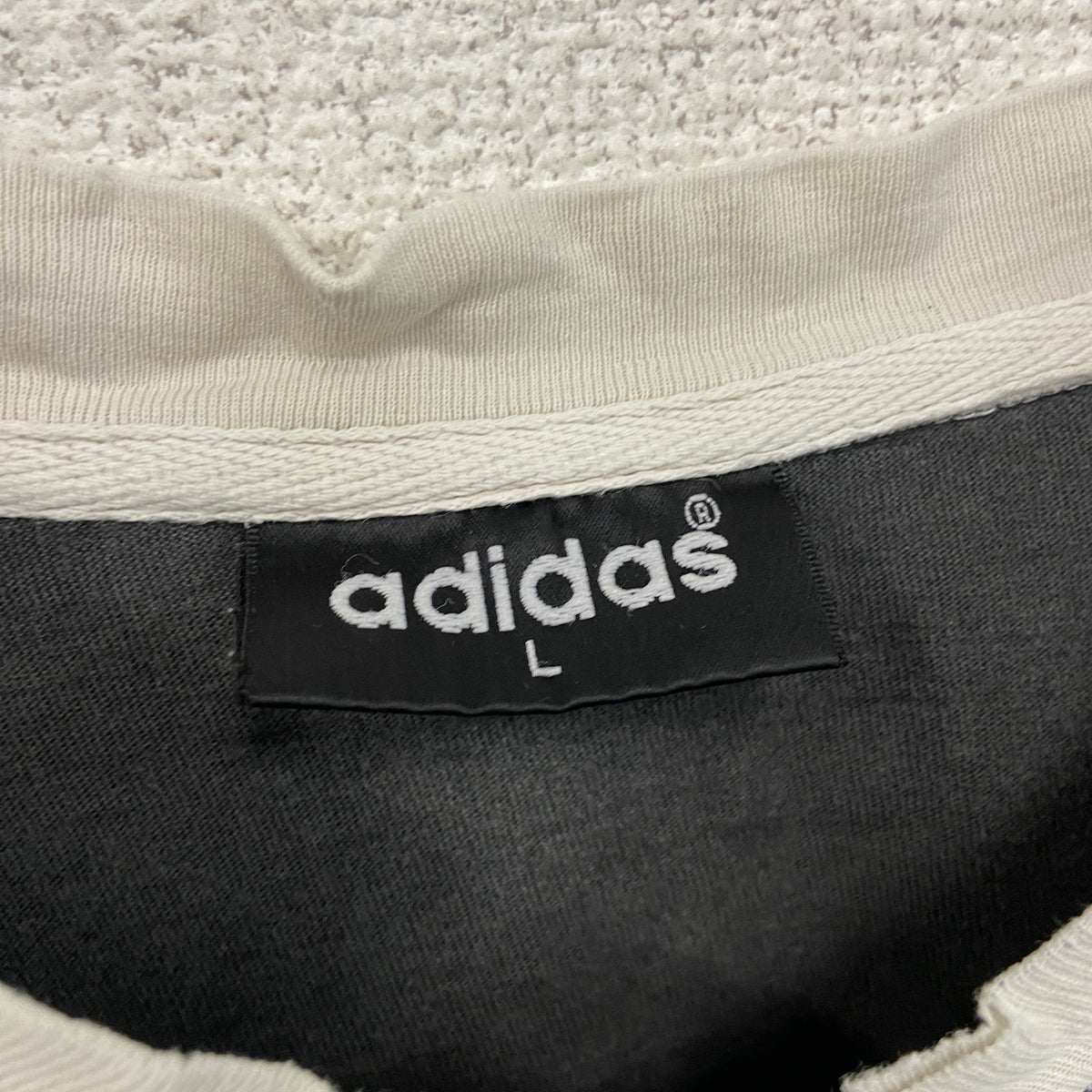 adidas　アディダス　半袖Tシャツ　Vネック　ボーダー　黒　ブラック　白　ホワイト　Lサイズ　古着