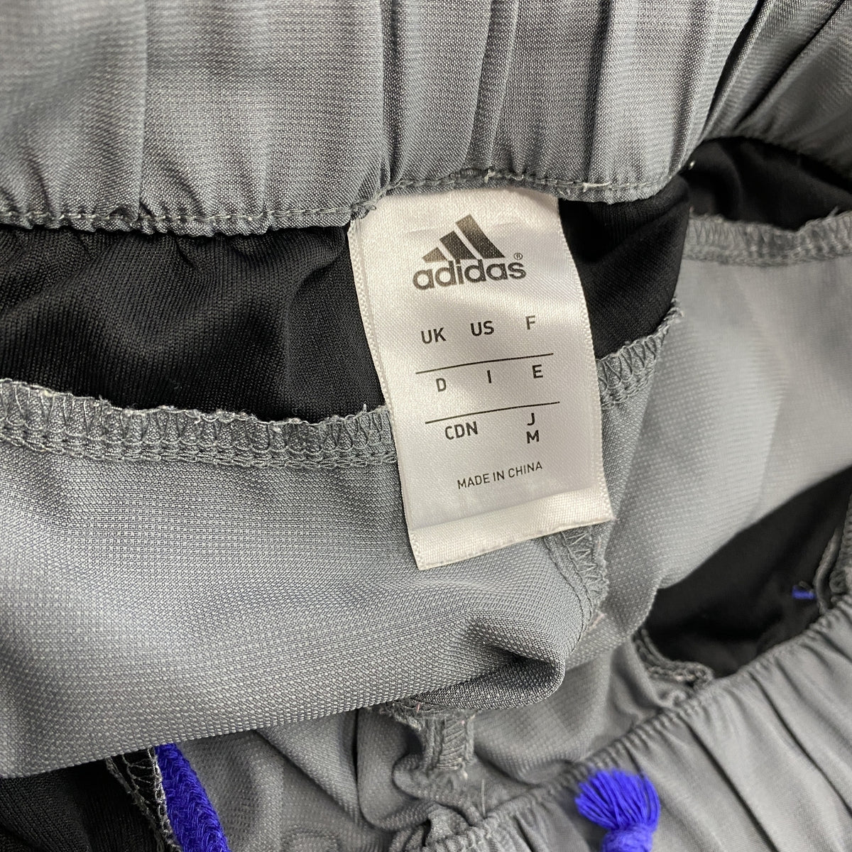 adidas　アディダス　ハーフパンツ/ショートパンツ　グレー　Mサイズ　古着