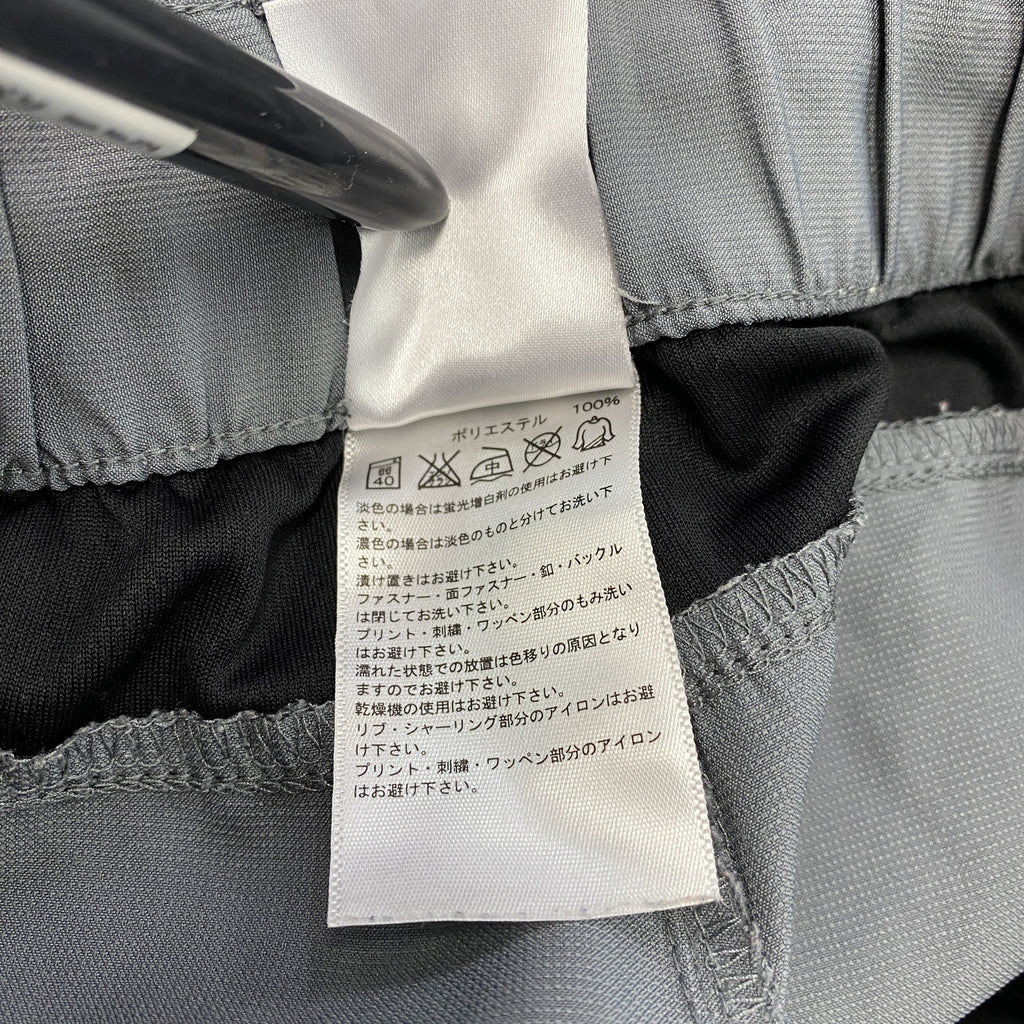 adidas　アディダス　ハーフパンツ/ショートパンツ　グレー　Mサイズ　古着