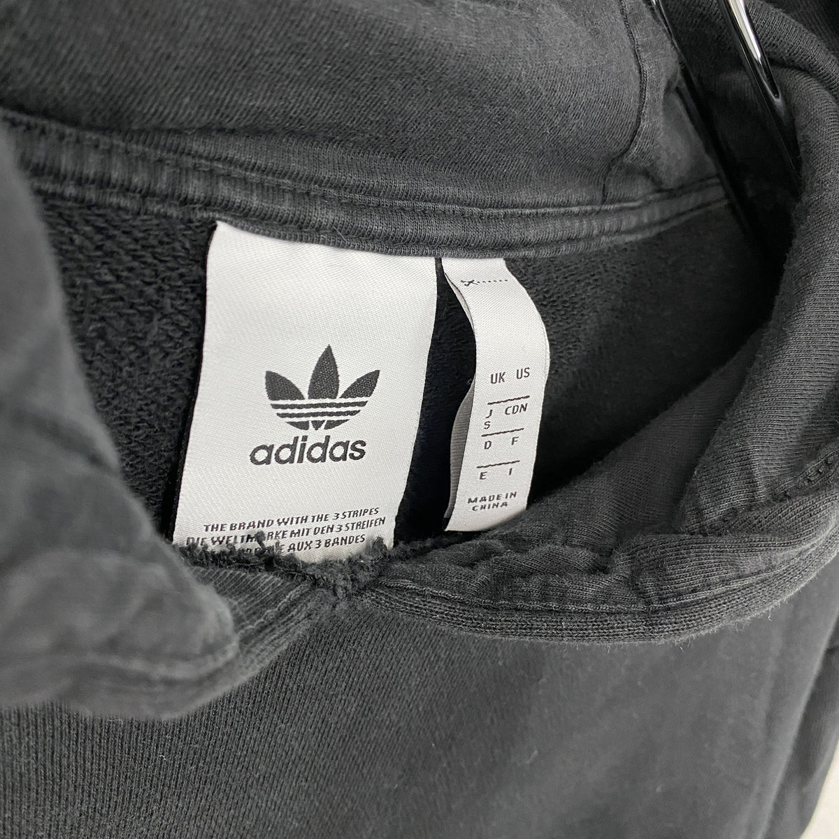 adidas　アディダス　スウェットパーカー/フーディー　黒　ブラック　Sサイズ　古着