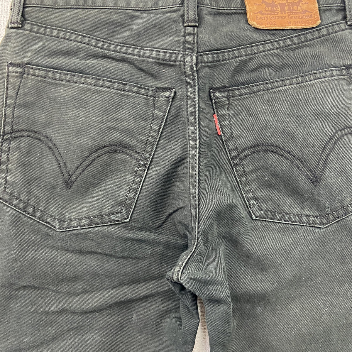 Levi's　リーバイス　702　デニムパンツ/ジーンズ　ジップフライ　黒　ブラック　W29サイズ　古着