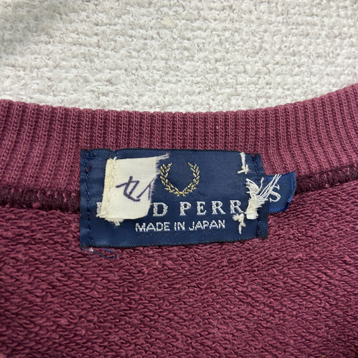 FRED PERRY　フレッドペリー　スウェット/トレーナー　ボルドー　Sサイズ　古着