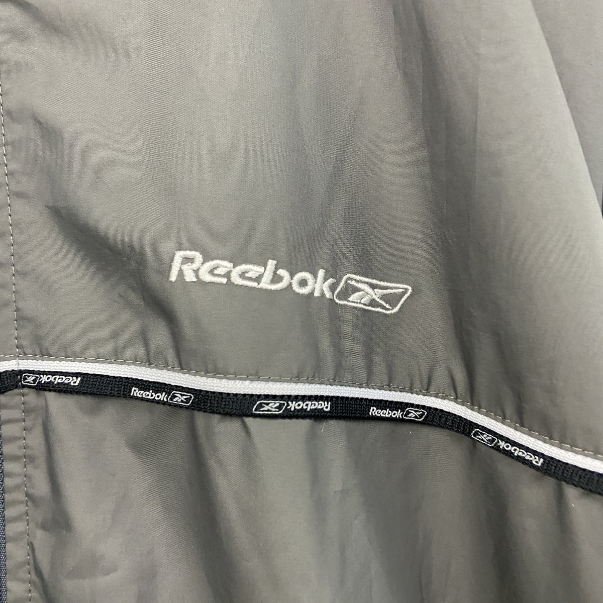 Reebok　リーボック　フルジップジャケット　グレー　XLサイズ　古着