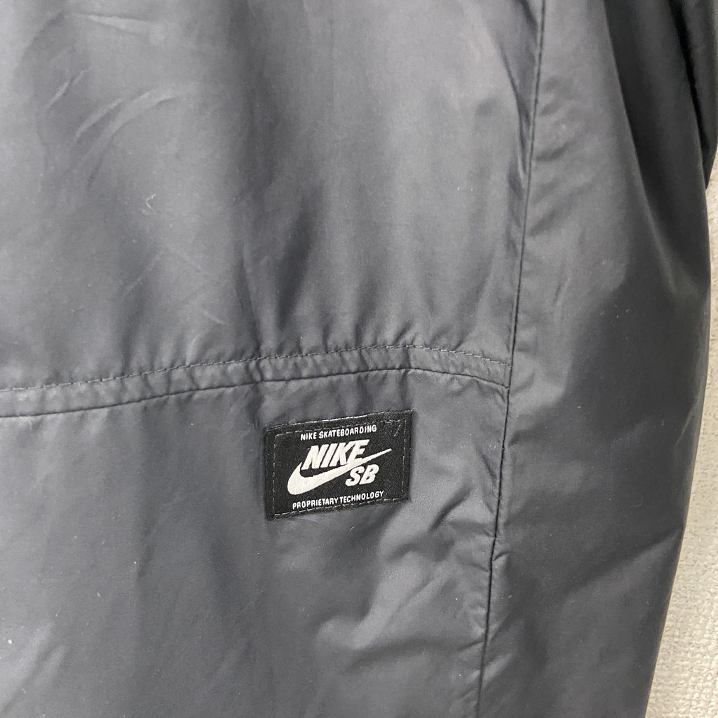 NIKE　ナイキ　フルボタンジャケット　黒　ブラック　Sサイズ　古着