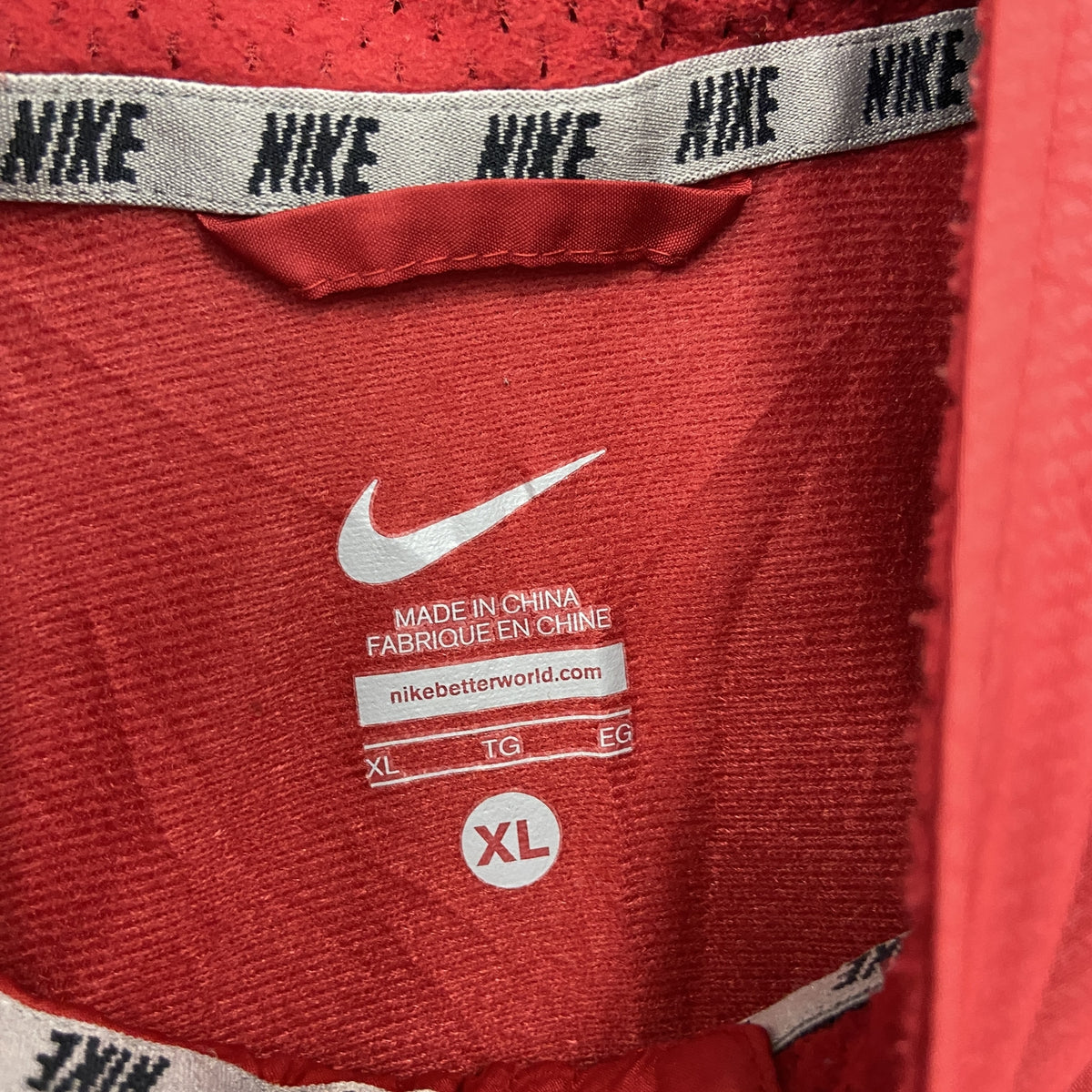 NIKE　ナイキ　フルジップジャケット　赤　レッド　XLサイズ　古着