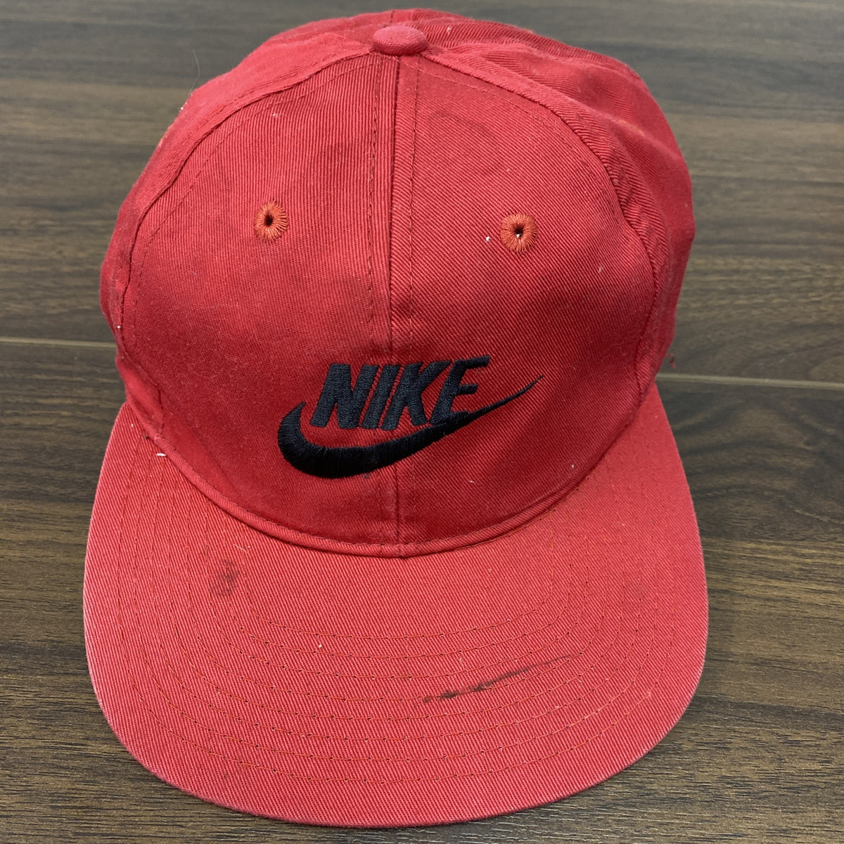 NIKE　ナイキ　キャップ　刺　赤　レッド　ｆサイズ　古着