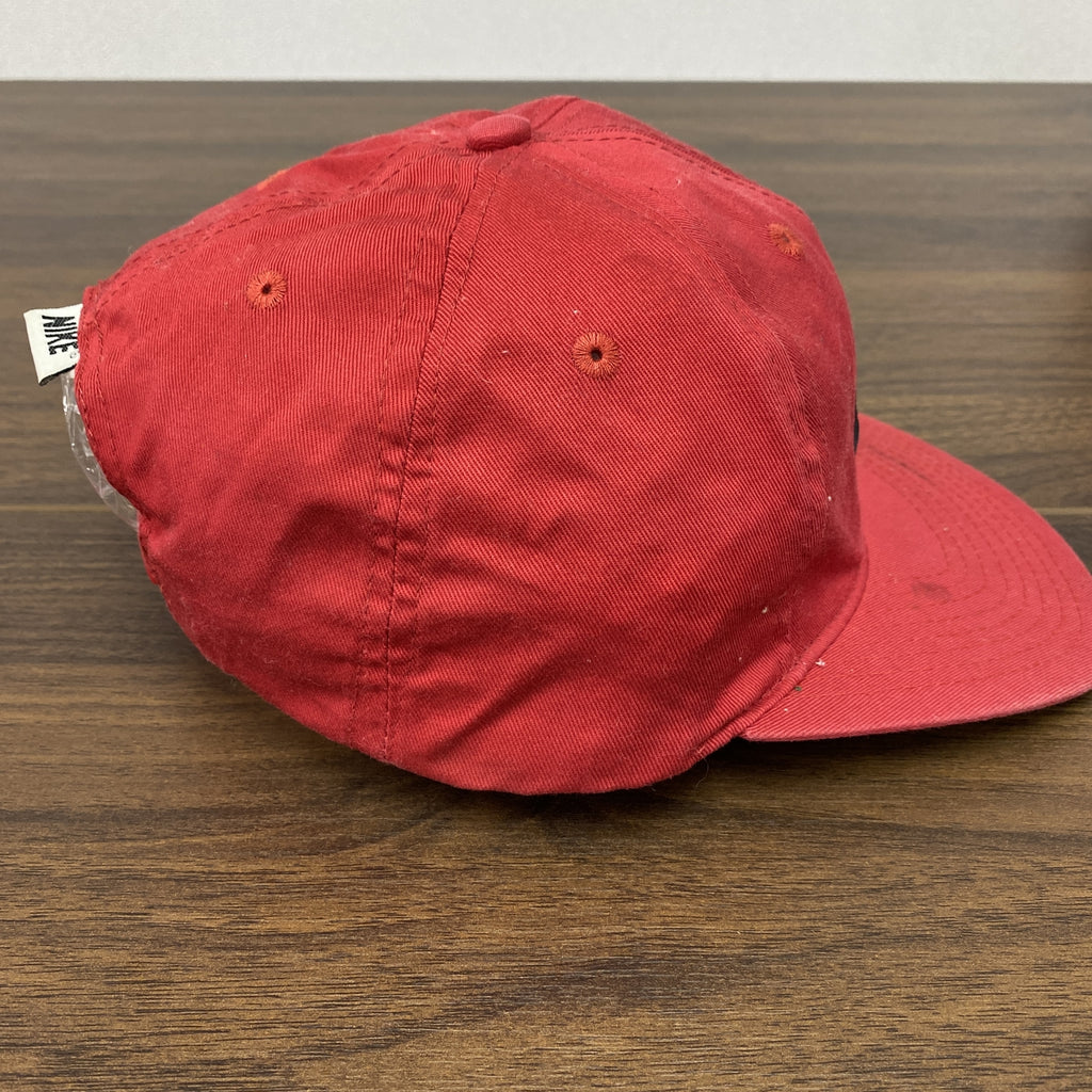 NIKE　ナイキ　キャップ　刺　赤　レッド　ｆサイズ　古着
