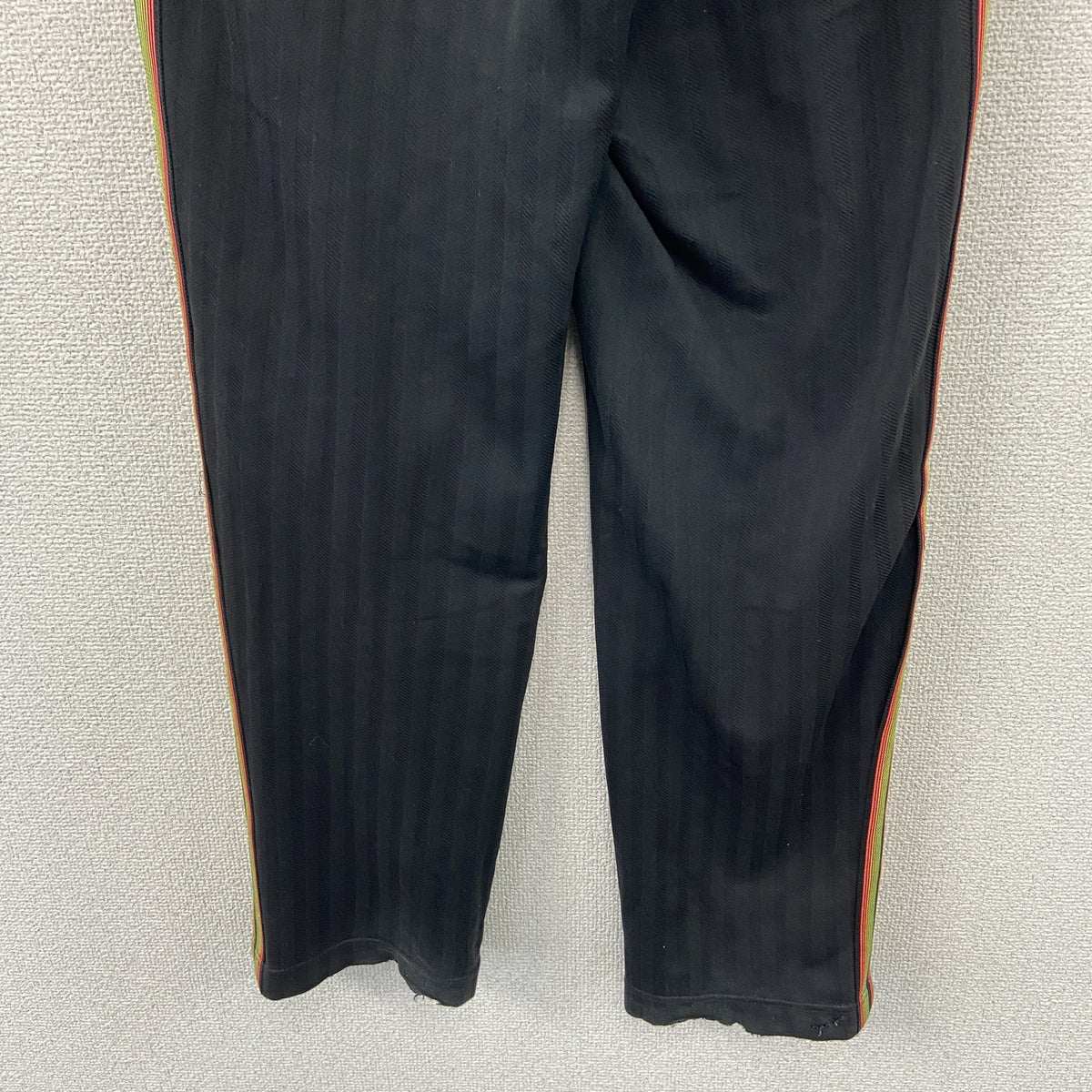 adidas　アディダス　トラックパンツ/ジャージパンツ　黒　ブラック　Mサイズ　古着