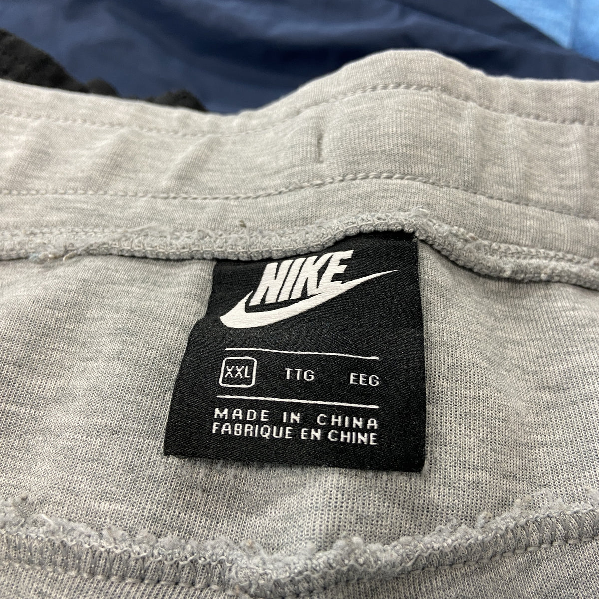 NIKE　ナイキ　スウェットパンツ　灰色　グレー　XXLサイズ　古着