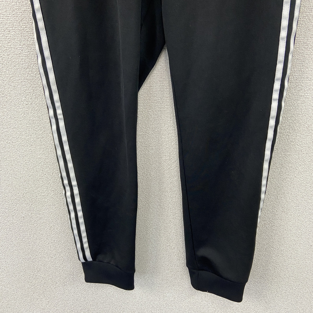 adidas　アディダス　トラックパンツ/ジャージパンツ　黒　ブラック　古着