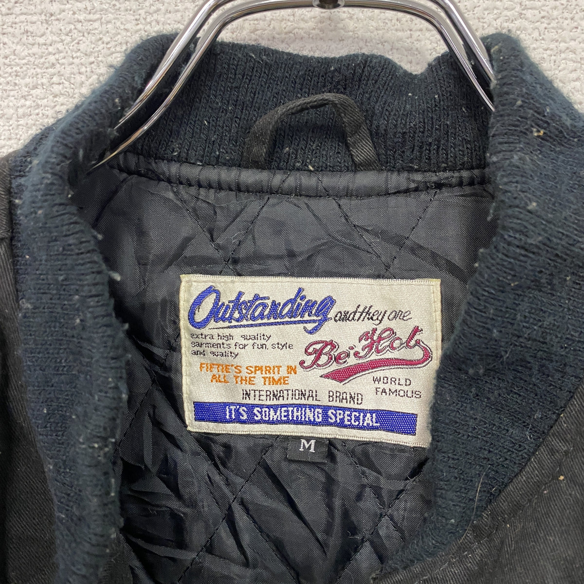 Outstanding　スタジャン/スタジアムジャケット　黒　ブラック　Mサイズ スタジアムジャンパー メンズ 古着