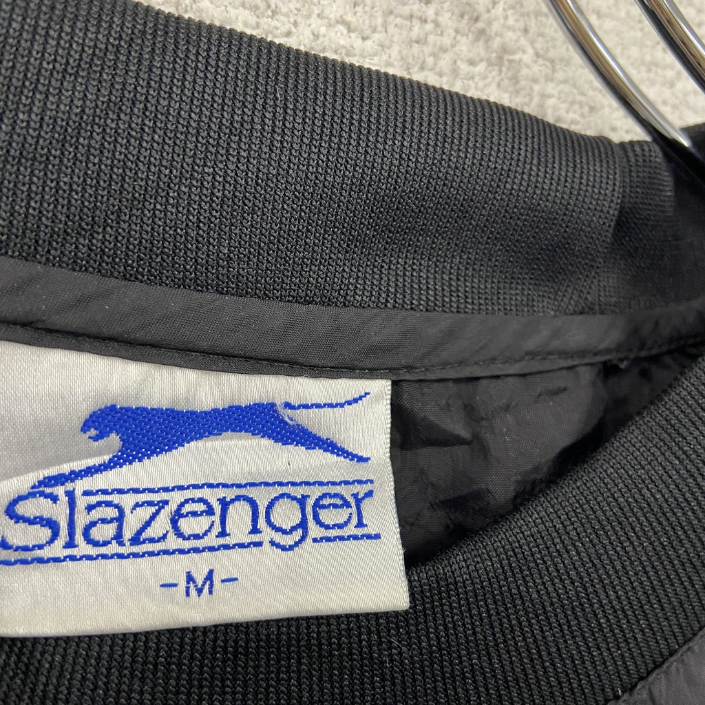 Slazenger　スラセンジャー　ナイロンプルオーバージャケット　刺繍ロゴ　黒　ブラック　Mサイズ ウインドブレーカー ナイロンアウター レディース 古着