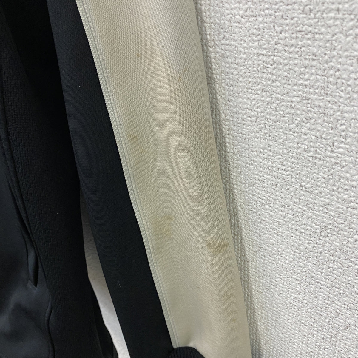 NIKE　ナイキ　トラックジャケット/ジャージ　黒　白　ブラック　ホワイト　Lサイズ　古着