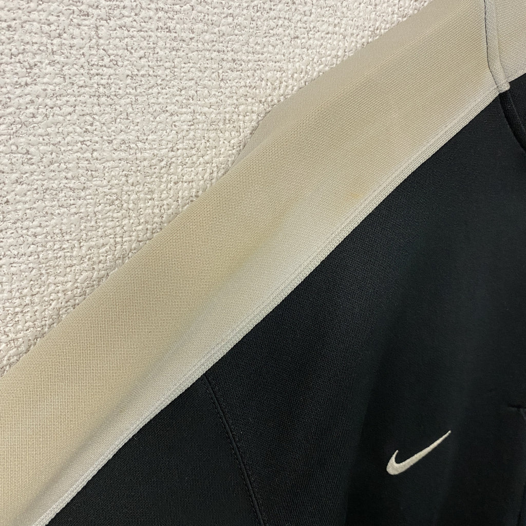 NIKE　ナイキ　トラックジャケット/ジャージ　黒　白　ブラック　ホワイト　Lサイズ　古着