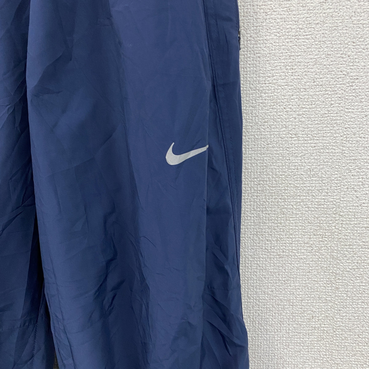 NIKE　ナイキ　ピステパンツ/ウィンドパンツ　トラックパンツ　スウッシュ　紺　ネイビー　Lサイズ　古着