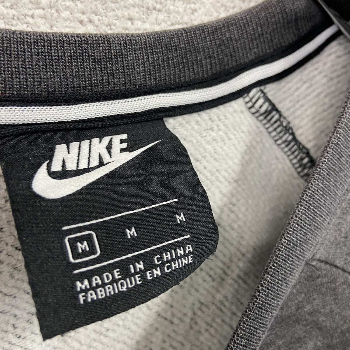 NIKE　ナイキ　スウェット/トレーナー　フロントロゴ　ダークグレー　Mサイズ　古着