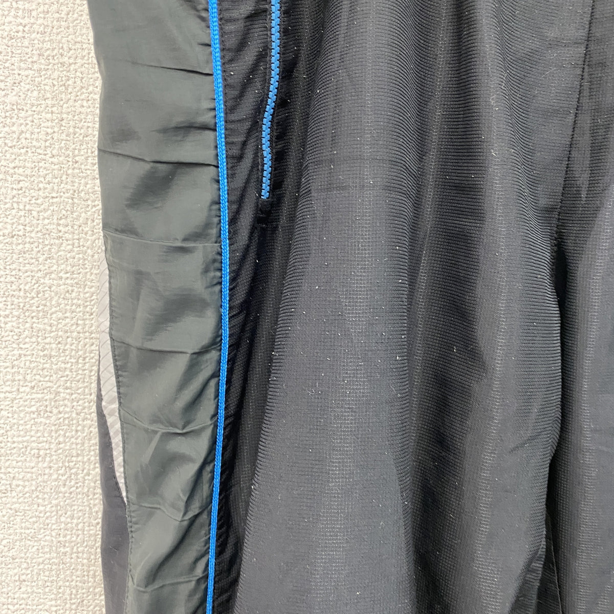 NIKE　ナイキ　ピステパンツ/ウィンドパンツ　トラックパンツ　スウッシュ　黒　ブラック　Lサイズ　古着