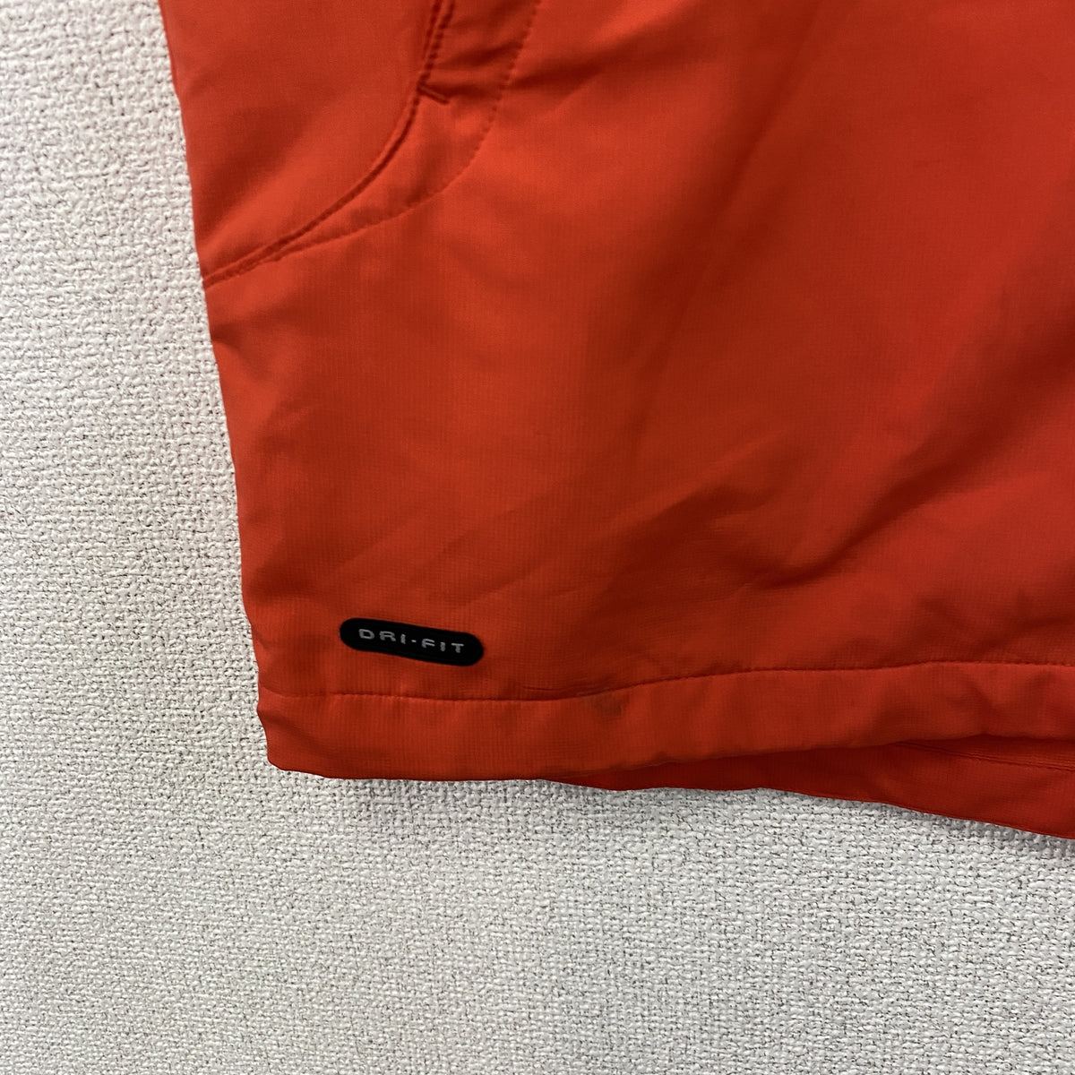 NIKE　ナイキ　フルジップベスト　スウッシュ　オレンジ　Lサイズ　古着
