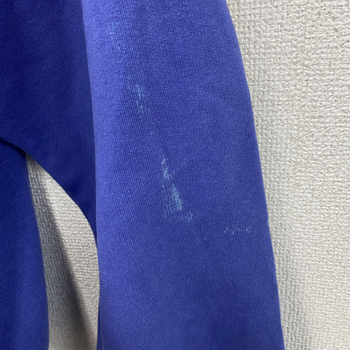 UNITED COLORS OF BENETTON　ユナイテッドカラーズオブベネトン　スウェット/トレーナー　青紫　ブルーパープル　46サイズ　古着