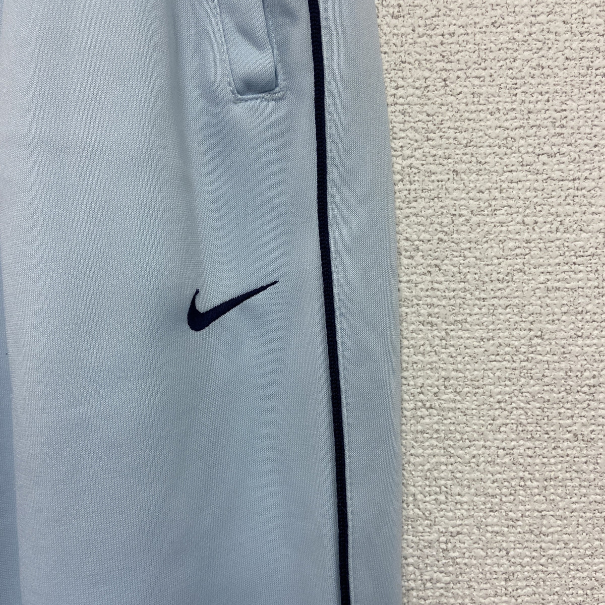 NIKE　ナイキ　DRI-FIT　ジャージ　トラックパンツ　スウッシュ　水色　ライトブルー　Lサイズ　古着