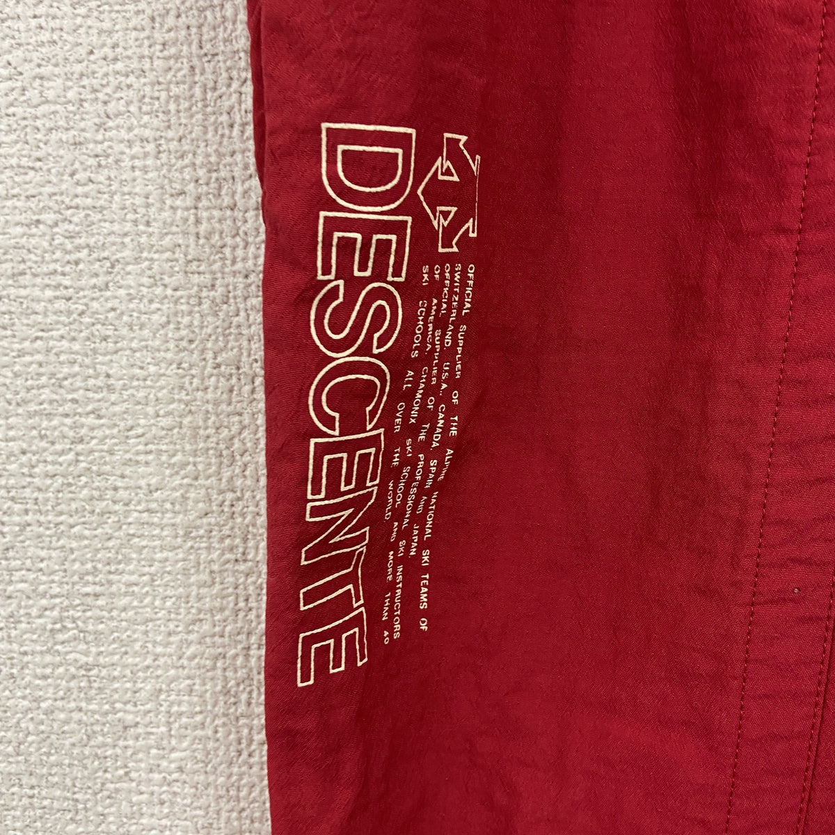 DESCENTE　デサント　トラックパンツ/ジャージパンツ　赤　レッド　80サイズ　古着