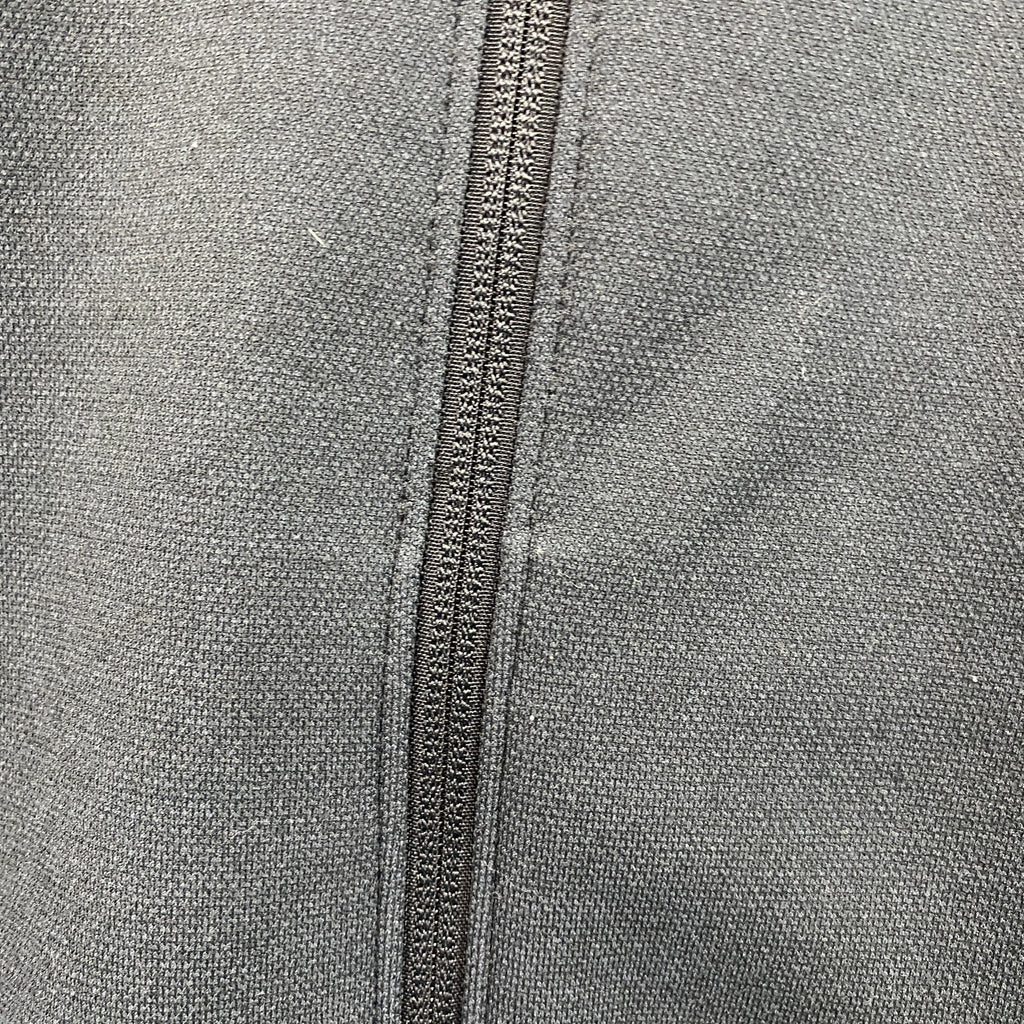 UNDER ARMOUR　アンダーアーマー　フルジップパーカー/フーディー　黒　ブラック　Mサイズ　古着