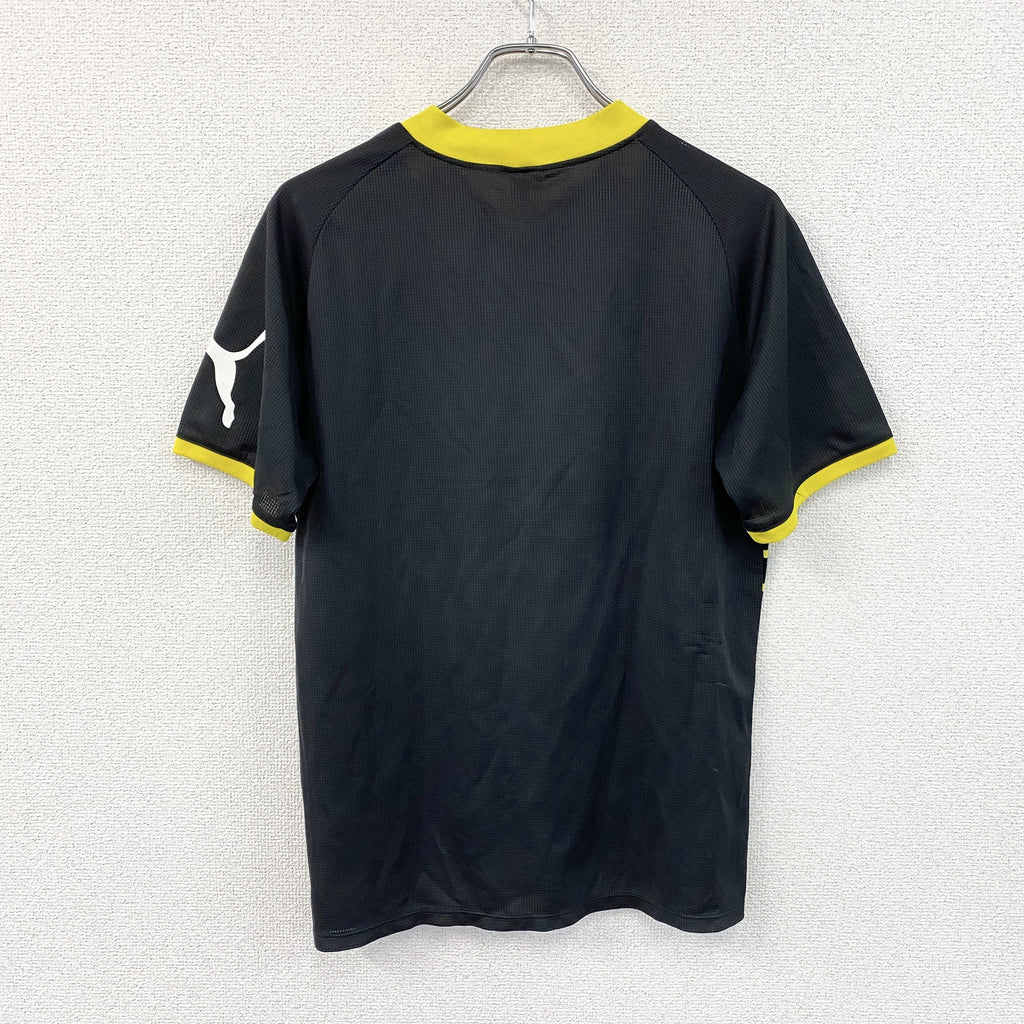 PUMA　プーマ　半袖プリントTシャツ　黒　黄色　ブラック　イエロー　Mサイズ　古着