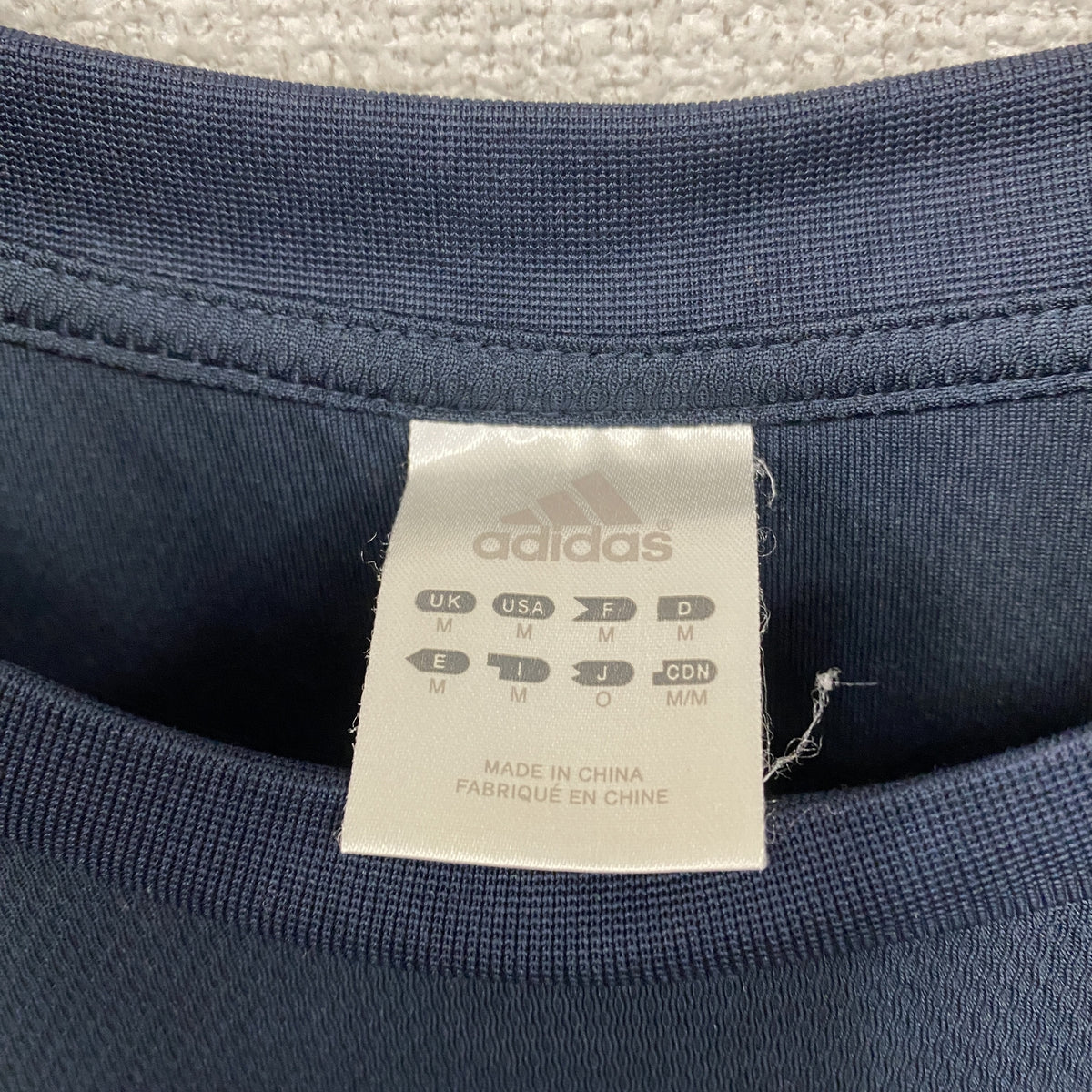 adidas　アディダス　クルーネック半袖Tシャツ　パフォーマンスロゴ　紺　ネイビード　Oサイズ　古着