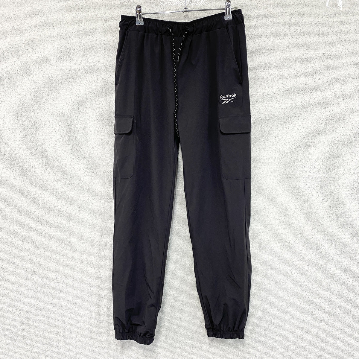 Reebok　リーボック　ナイロンパンツ　ダークグレー　Mサイズ　古着