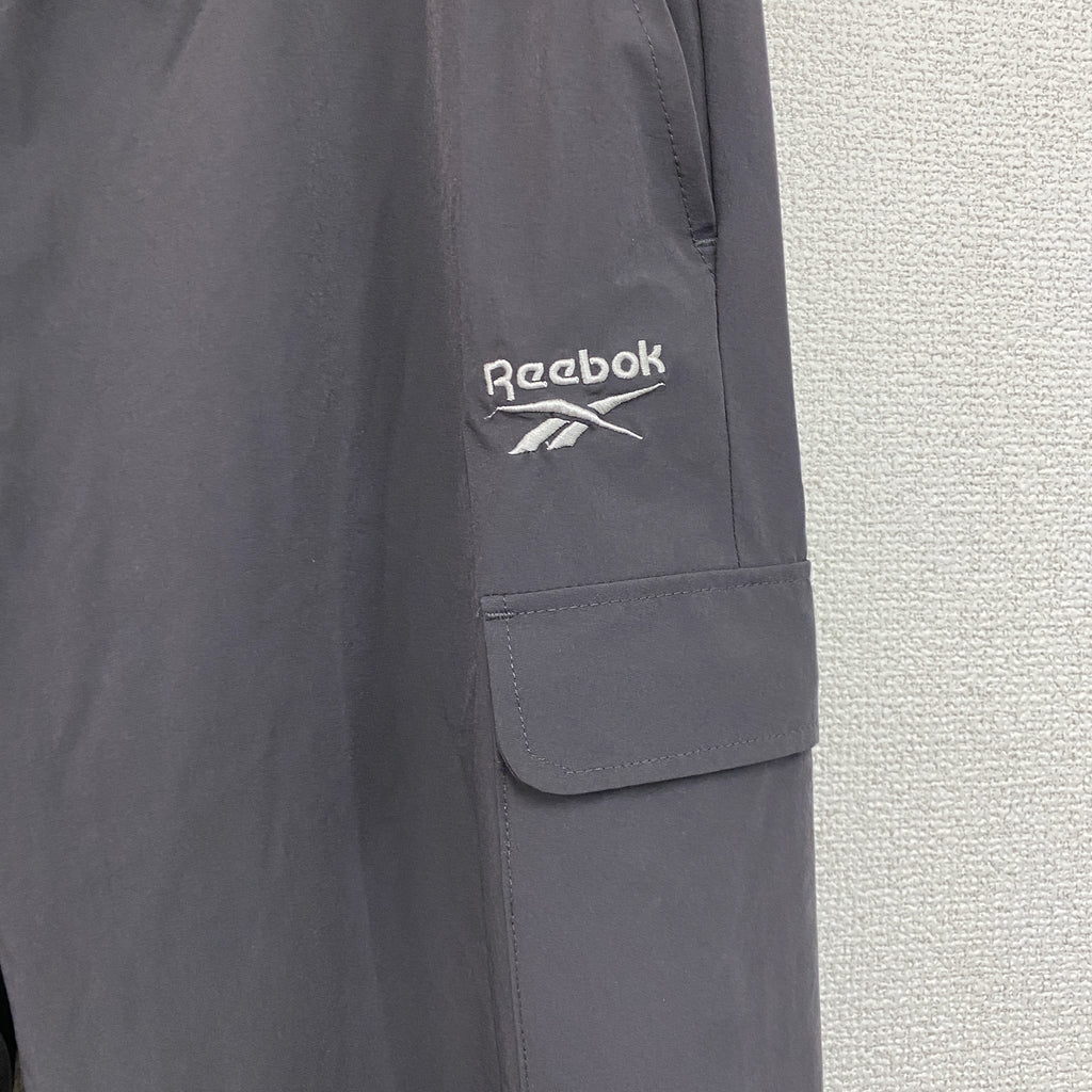 Reebok　リーボック　ナイロンパンツ　ダークグレー　Mサイズ　古着