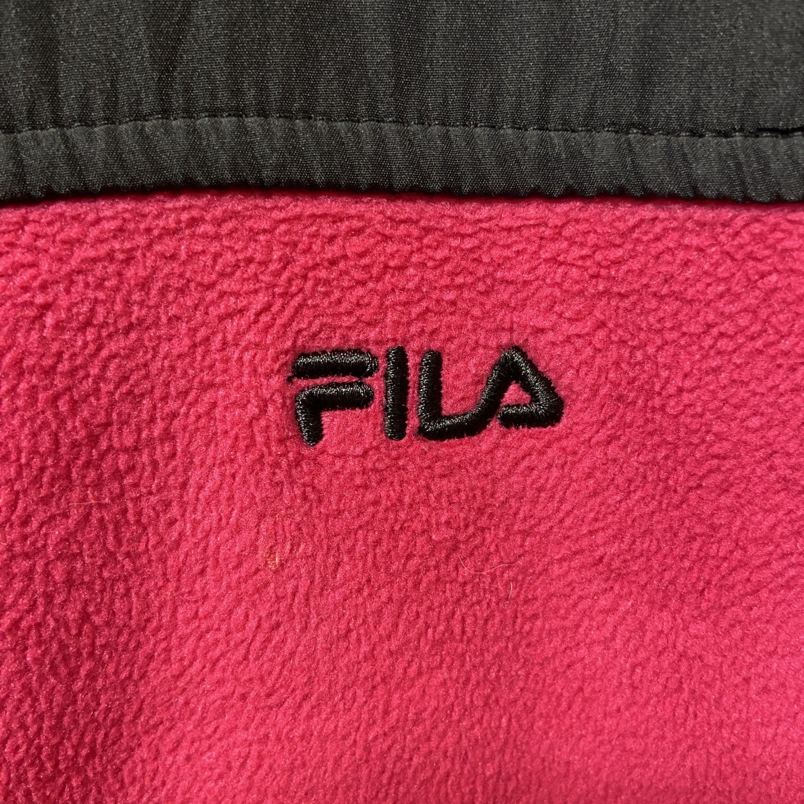 FILA 　フィラ　フリースジャケット/ボアジャケット　刺繍ロゴ　ワンポイント　ピンク　黒　ブラック　Lサイズ　古着