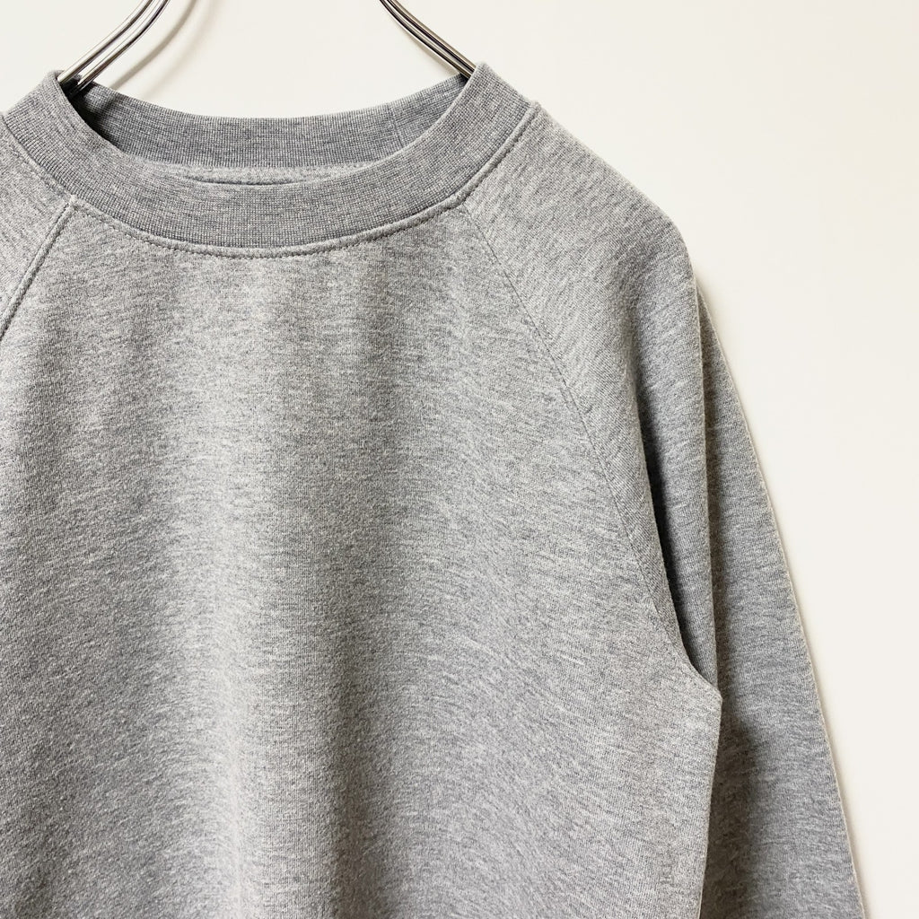 AVIA　長袖スウェット　トレーナー　サイドライン　シンプル　グレー　灰色　秋冬服　Mサイズ　古着