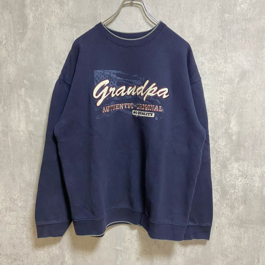 古着 used　grandma　長袖刺繍スウェット　トレーナー　デザインプリント　ネイビー　紺　レトロ　秋冬服　Mサイズ