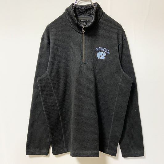 古着 used Champion チャンピオン　長袖裏フリースニット　セーター　ワンポイント刺繍　ロースカロライナ　Lサイズ