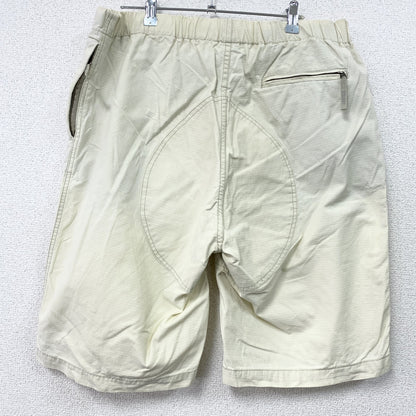 STUSSY　ステューシー　ハーフパンツ　アイボリー
