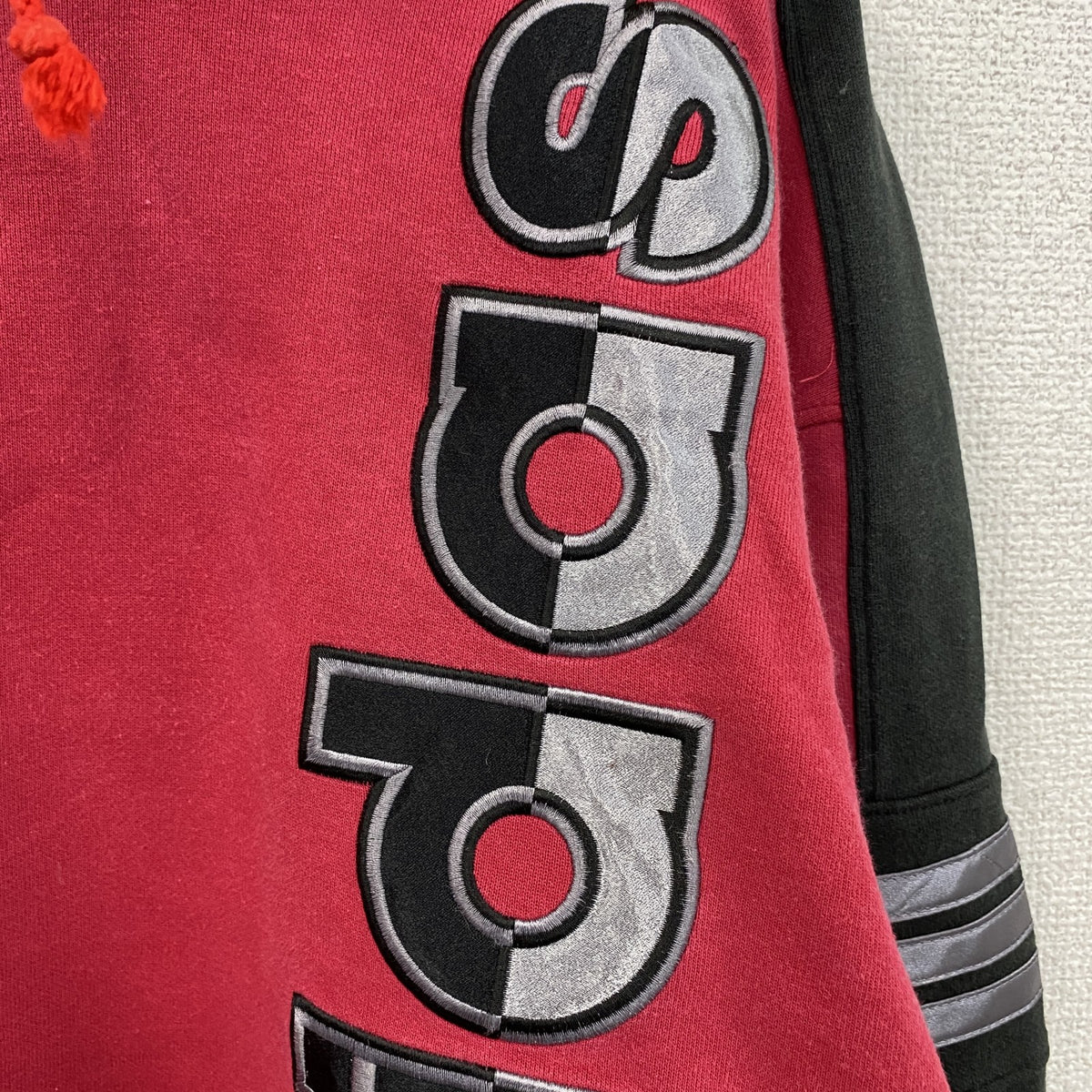～90s　adidas　アディダス　デサント期　ハイネックスウェット/トレーナー　デカロゴ　赤　レッド　S-Mサイズ　　ヴィンテージ　古着
